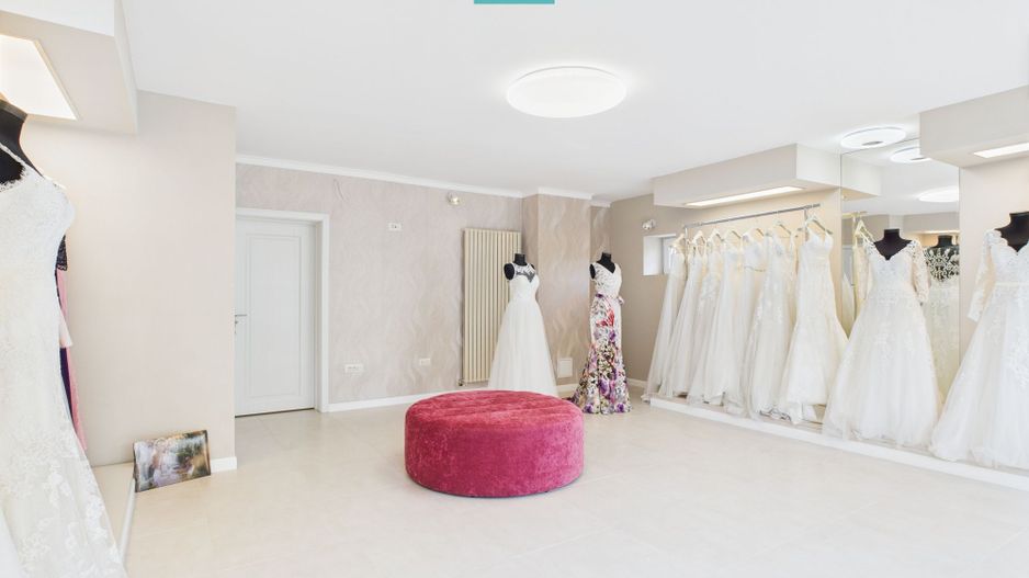 Spațiu modern cu acces stradal în zona circulată - Poză 3