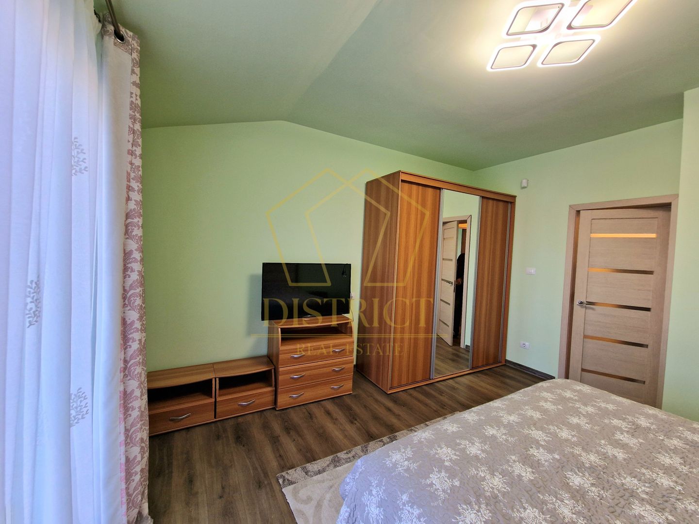 Duplex spatios cu 4 camere si 2 bai | Mosnita Veche | Drumul Boilor - Poză 6