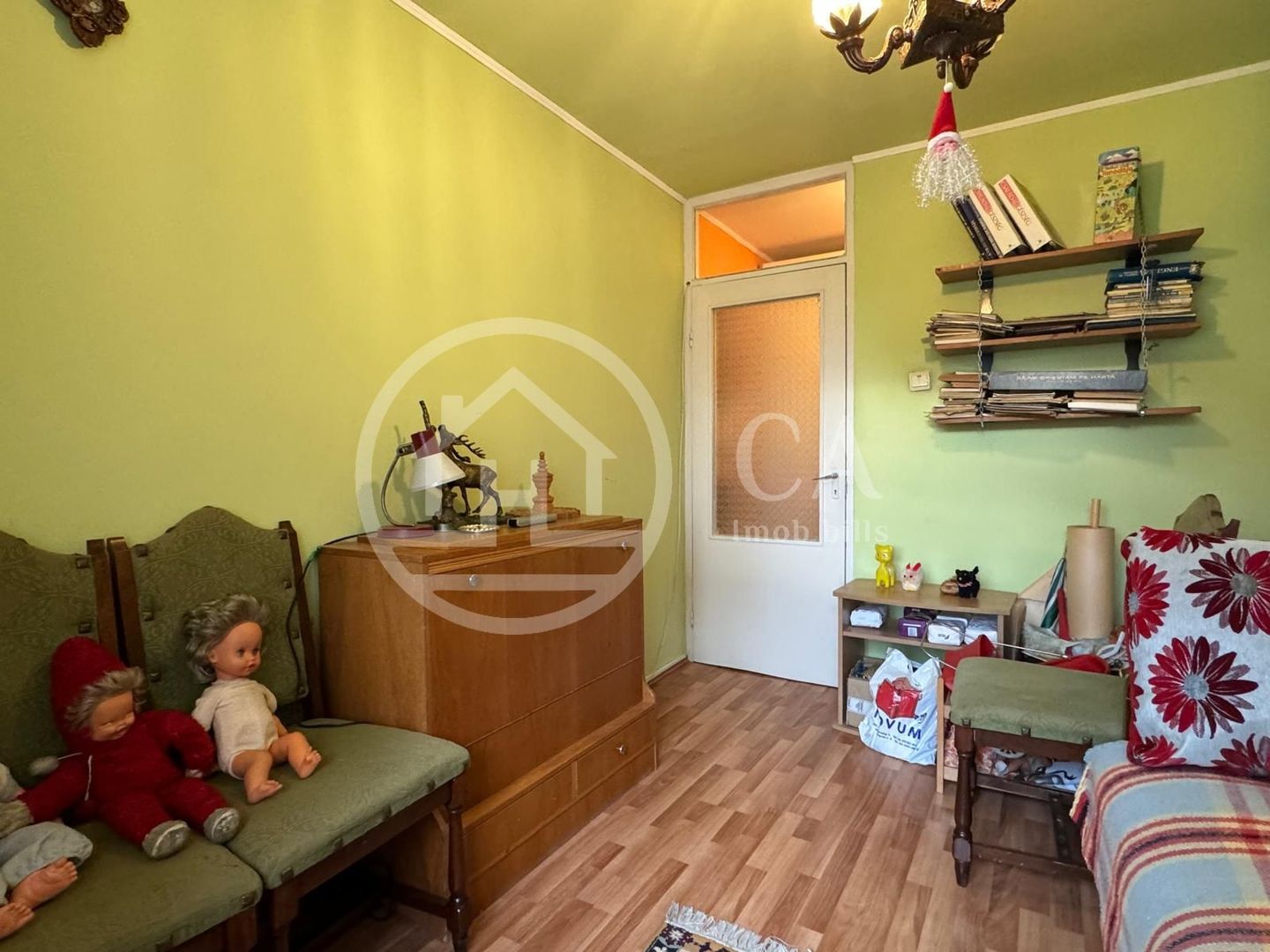 Apartament cu  3 camere de vânzare în zona  Iosia,  Oradea - Poză 8