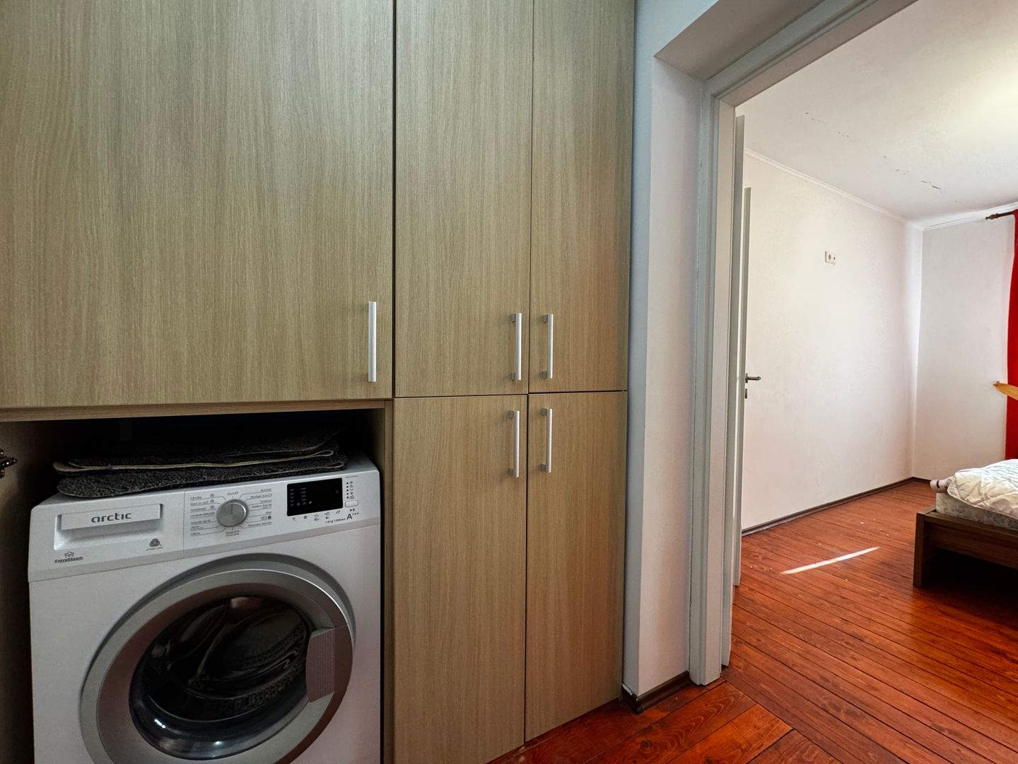 Apartament 2 camere, primitor, la doar 5 minute de Piața  Victoriei - Poză 14