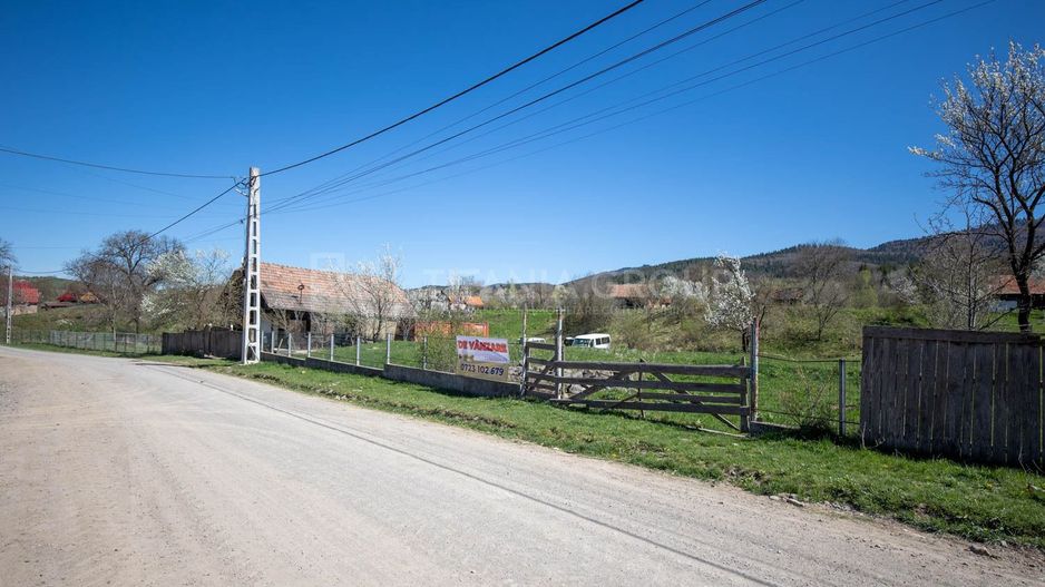 Teren intravilan, 1100 mp - Localitatea Zagon - Poză 4