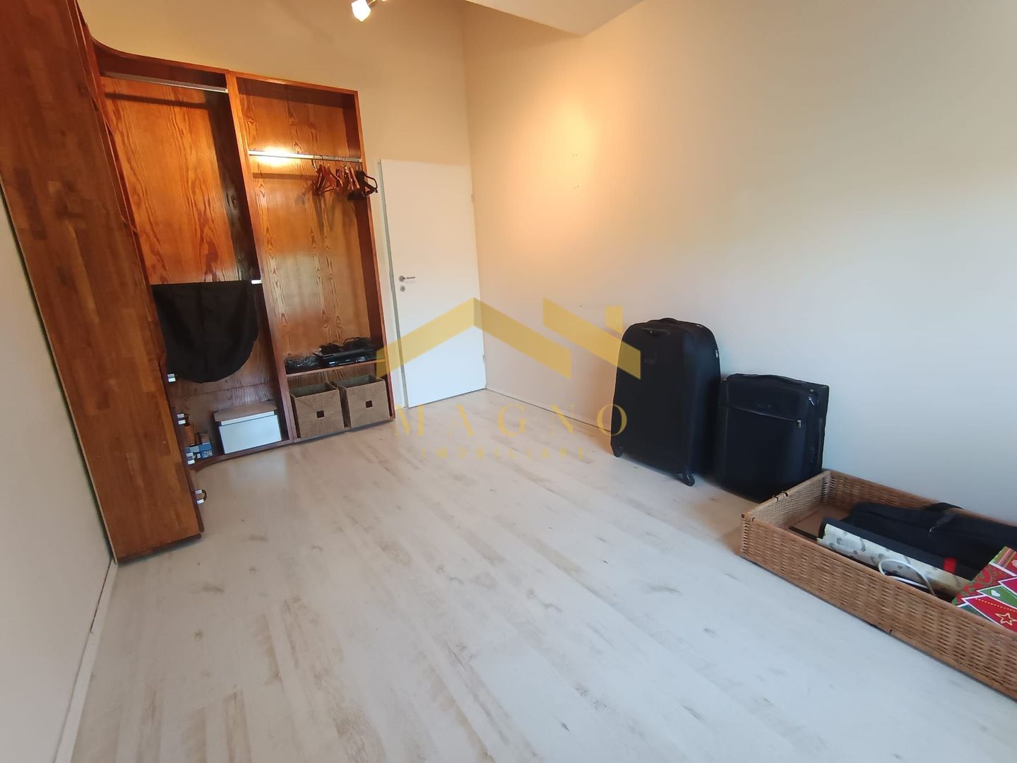 CASA SPATIOASA CU 4 CAMERE CARTIER GRADISTE - Poză 33