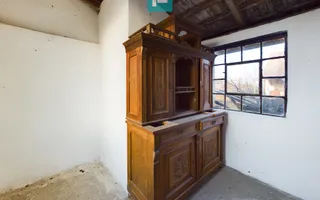 Casă generoasă în Periam județ Timiș - Poză 14