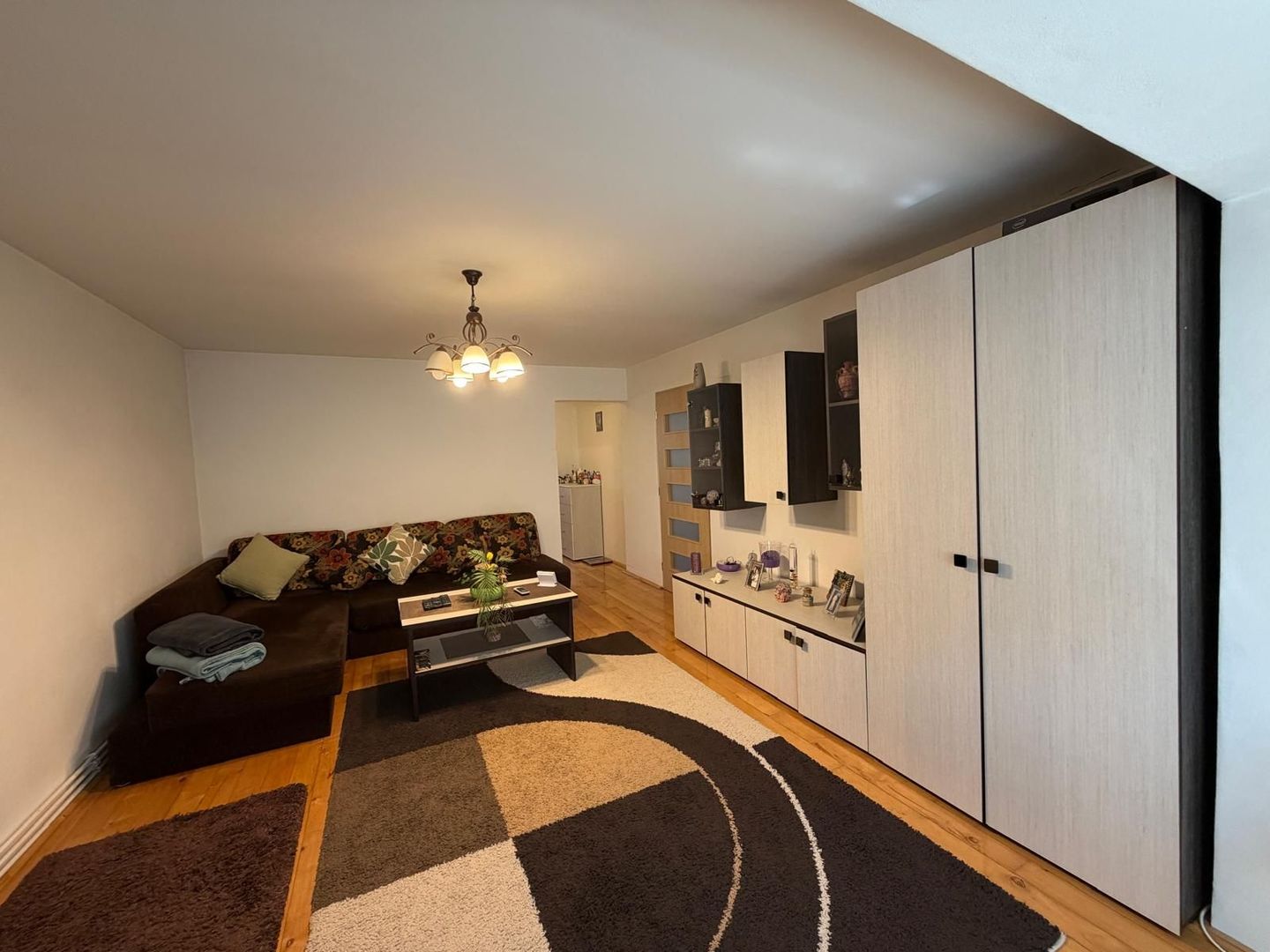 Apartament cu 2 camere de vanzare in Lugoj, Cartier Stadion - Poză 1