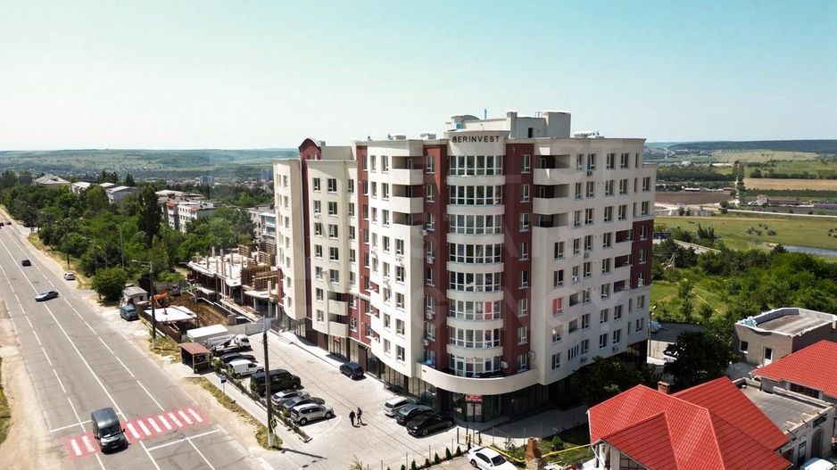 Chirie, spațiu comercial, Ialoveni - Poză 1