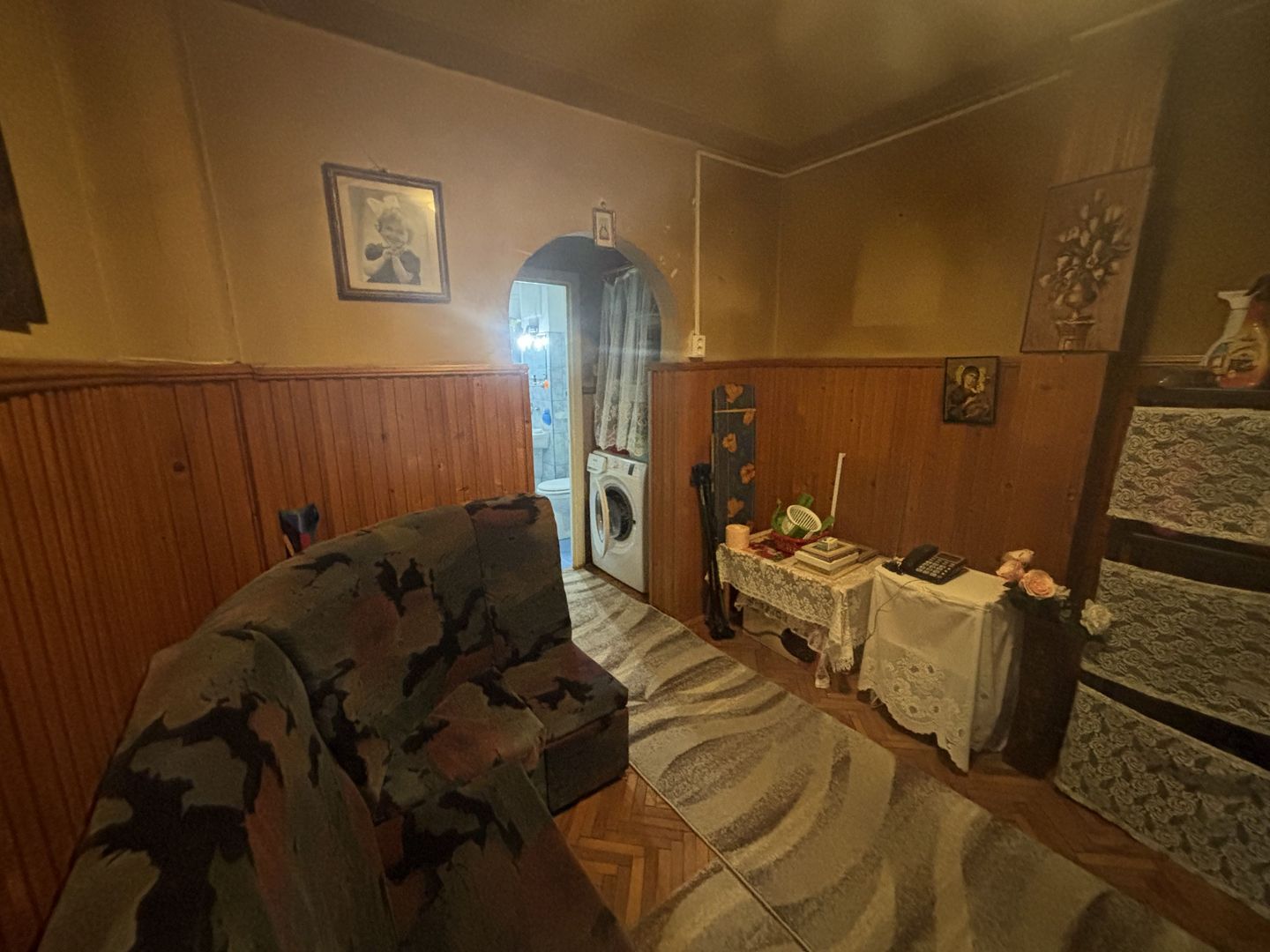 Decomandat la parter in Girocului - Poză 6