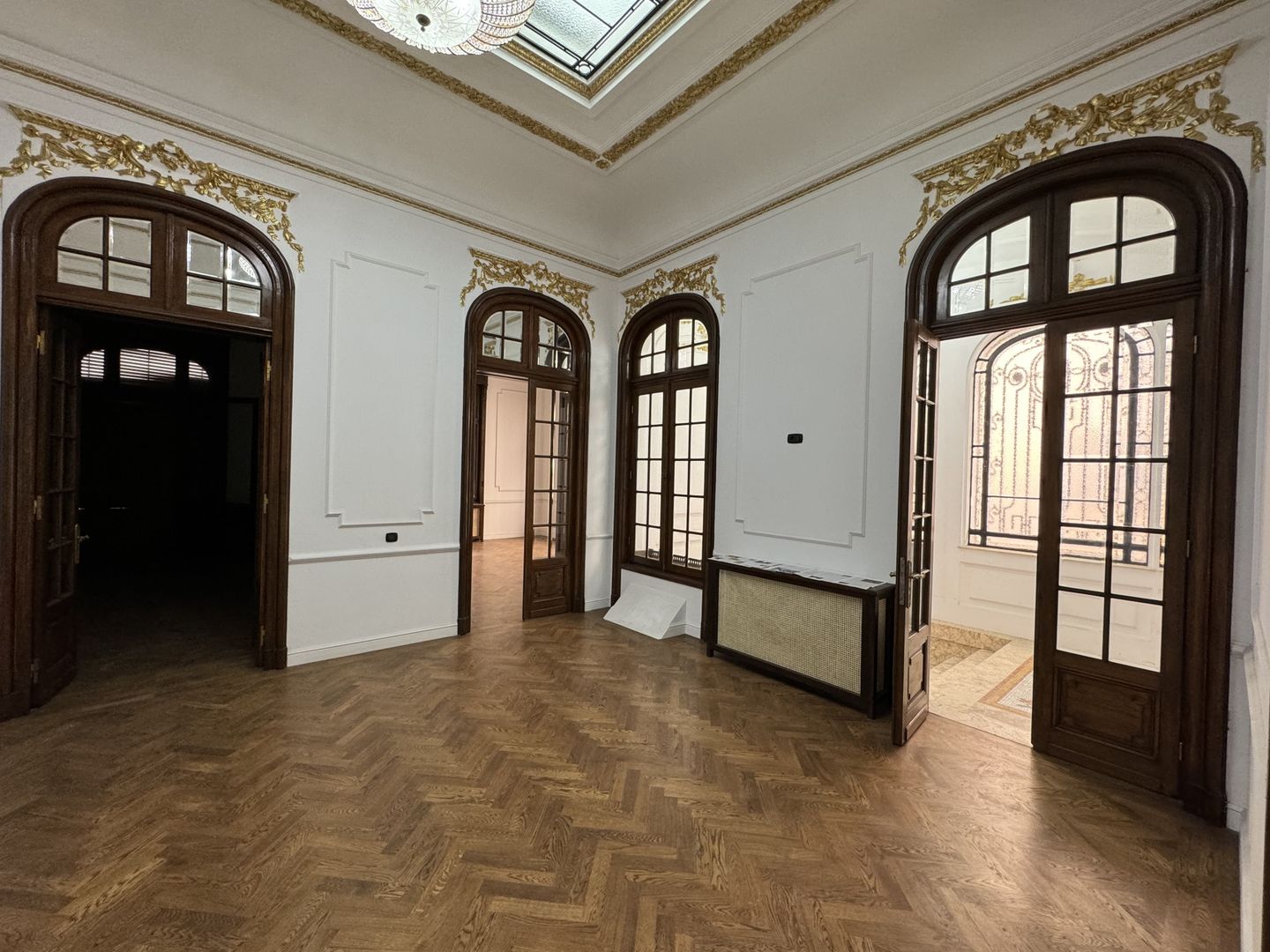 Universitate 20 camere arhitectura interbelica garaj curte piscina - Poză 10