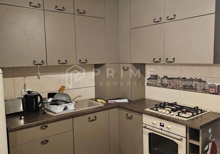 Apartament cu mansardă, 2 camere de închiriat – zona 7 Noiembrie - Poză 1