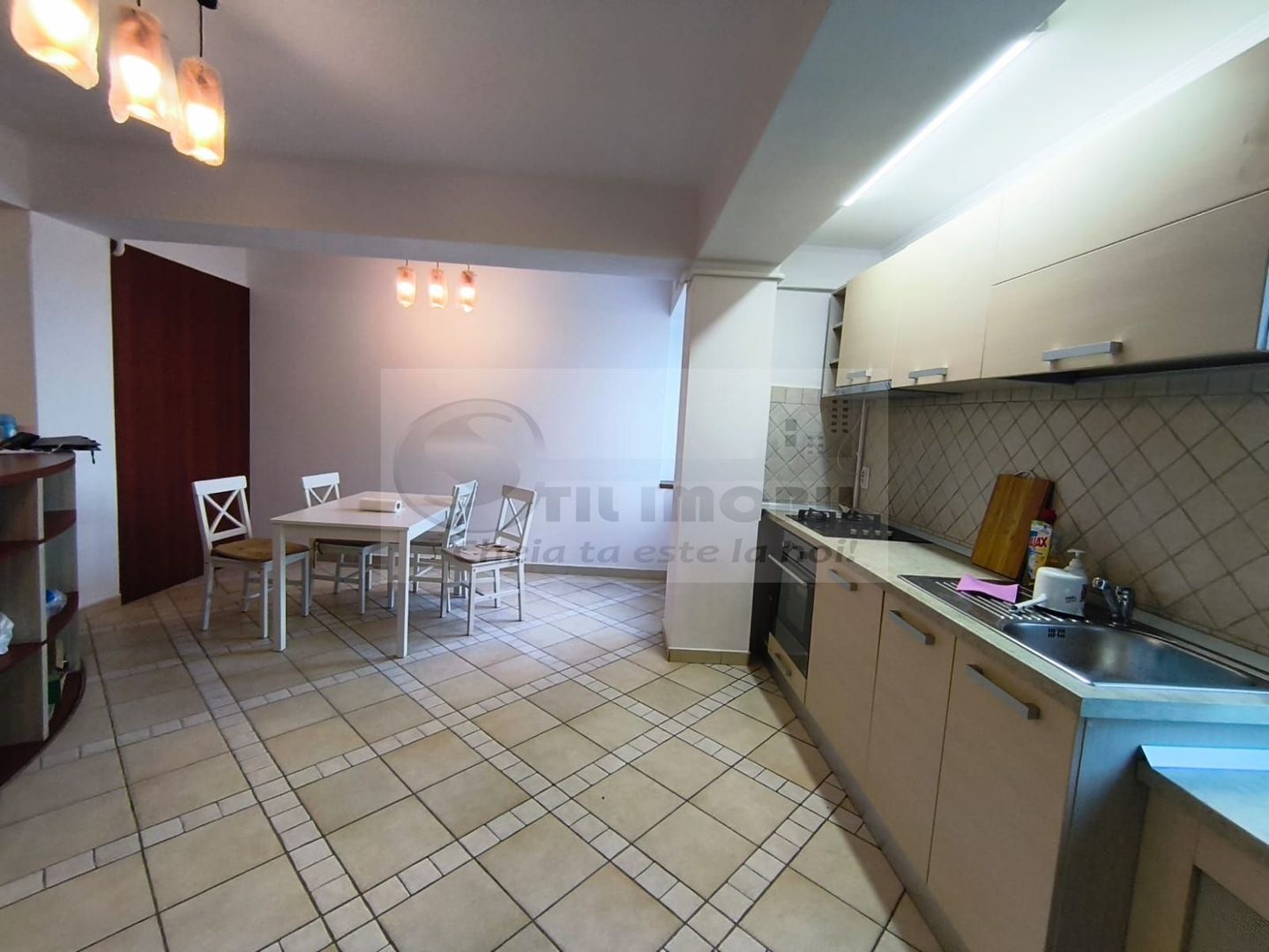 Apartament 3 camere - Podul de Piatra - 120mp - Poză 6