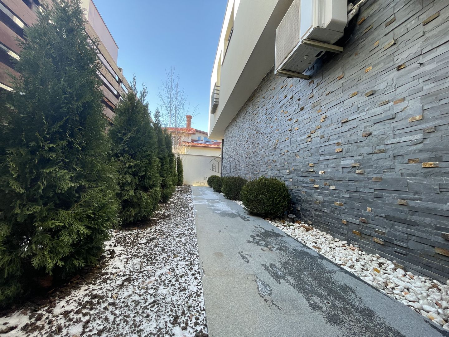 VILA CU 5 CAMERE LA INCHIRIERE LANGA BRITISH SCHOOL - Poză 9