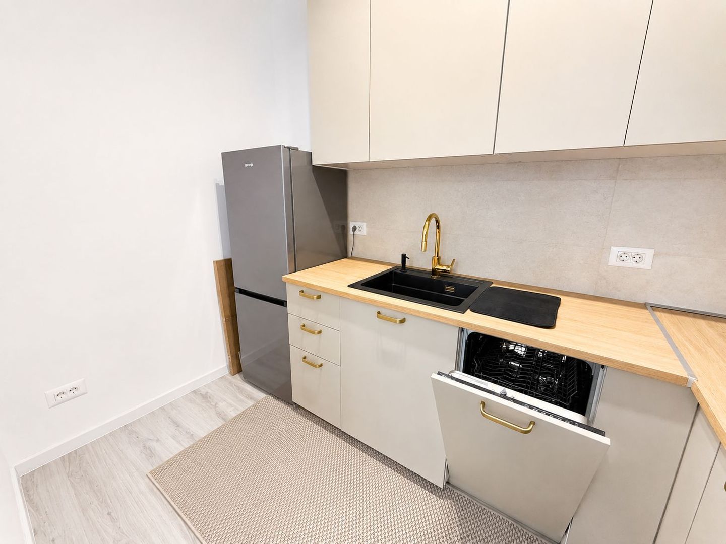 PRIMA ÎNCHIRIERE 2026 Studio Premium Smart Residence Lujerului Metrou - Poză 4