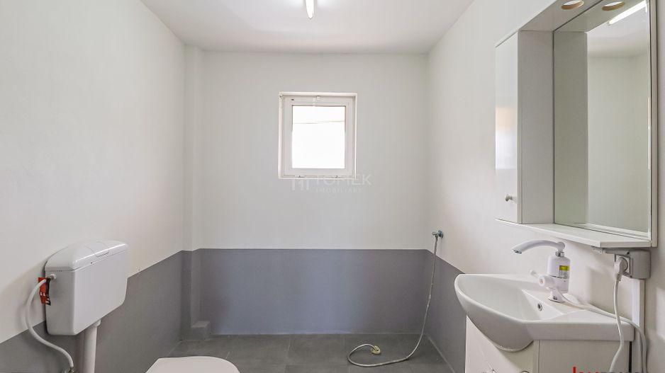 Spatiu comercial/depozit/birouri -Stupini Ocolitoare - Poză 16