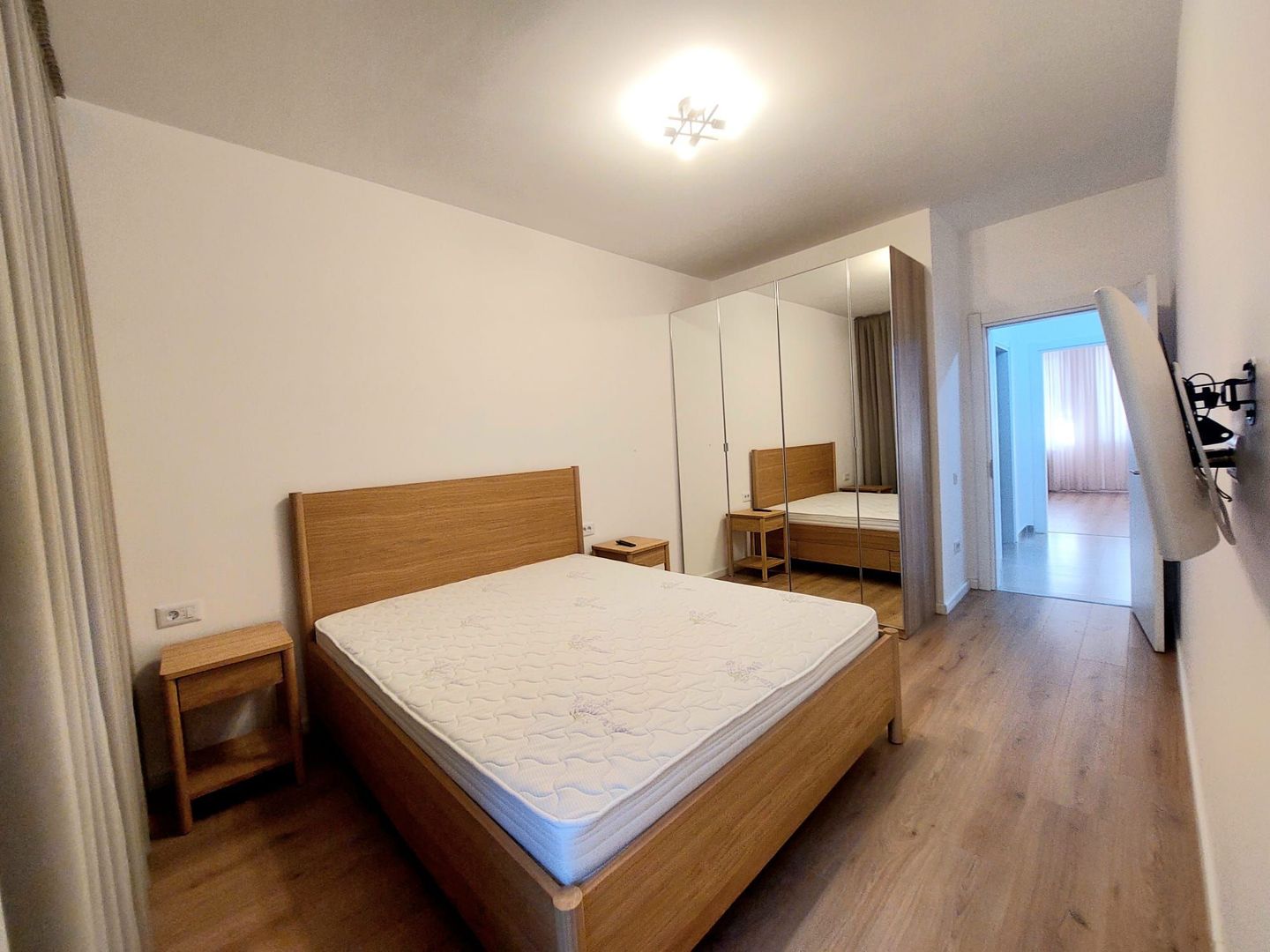 2 Camere, 2 balcoane, mobilat, PARCARE SUBSOL INCLUSA, 3 minute Metrou Pacii - Poză 1