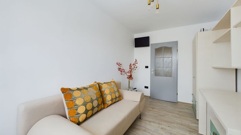 Apartament cu 3 camere în Vlaicu, Y-uri - Poză 3