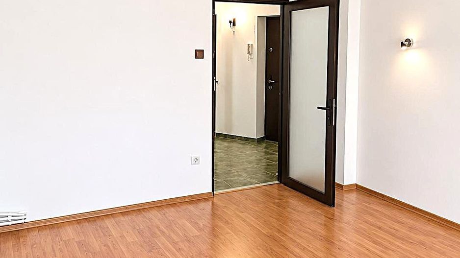 Ultracentral & Confortabil! Ap. 2 Camere, Etaj 1, Loc Parcare - Poză 3