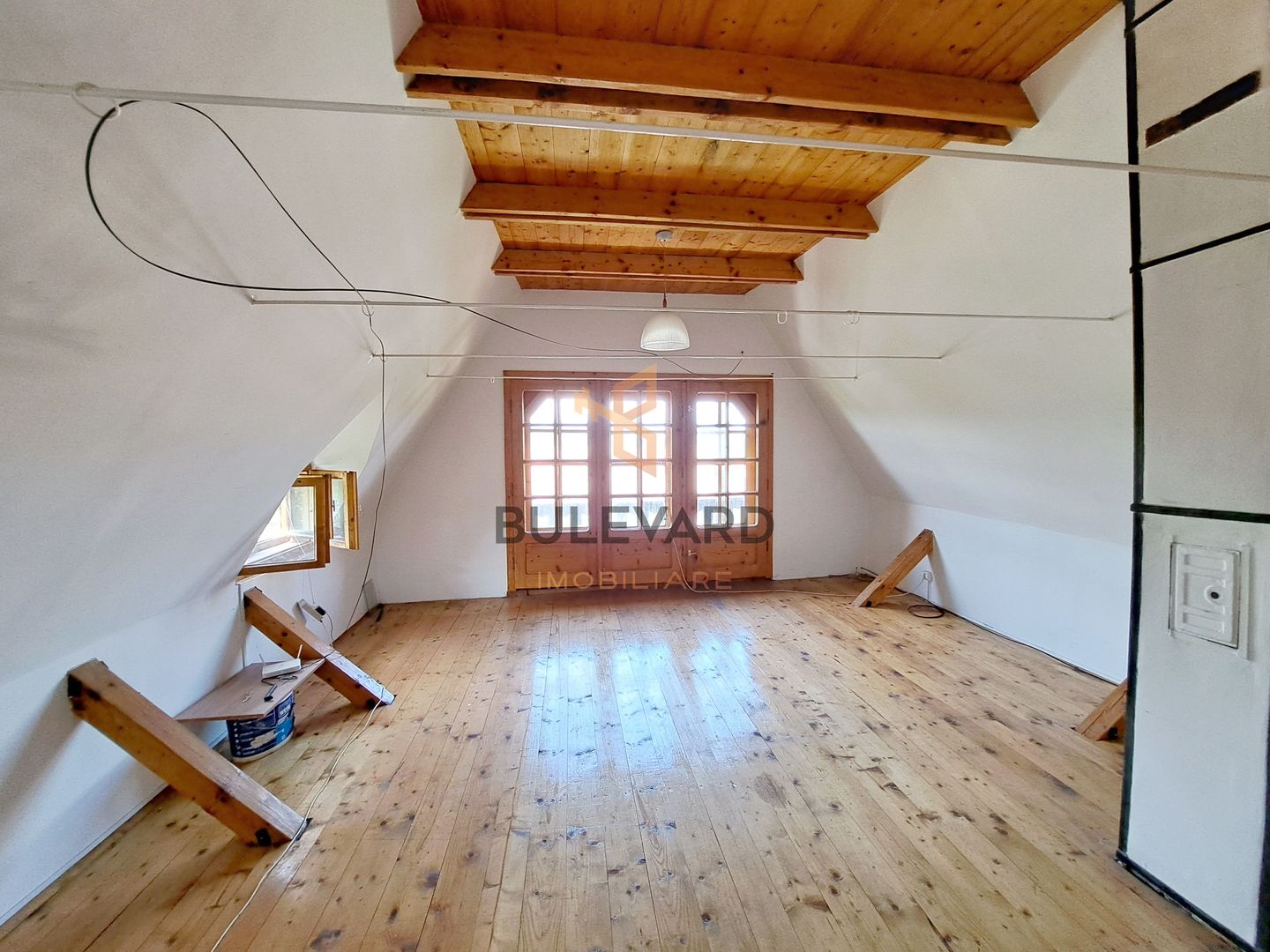 Casa individuala + teren 947 mp - Poză 4