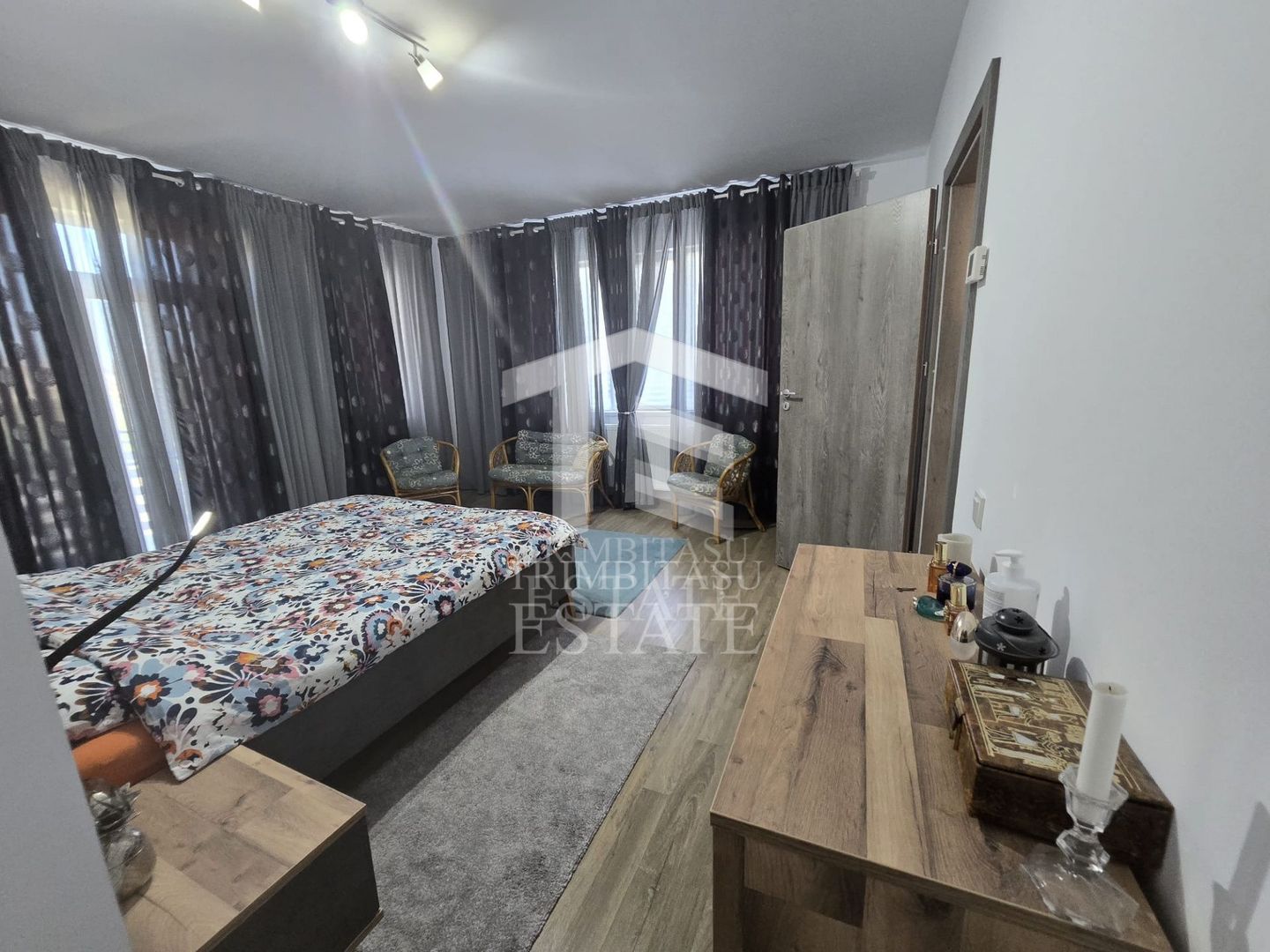 Mangalia - Vila tip duplex moderna. - Poză 12