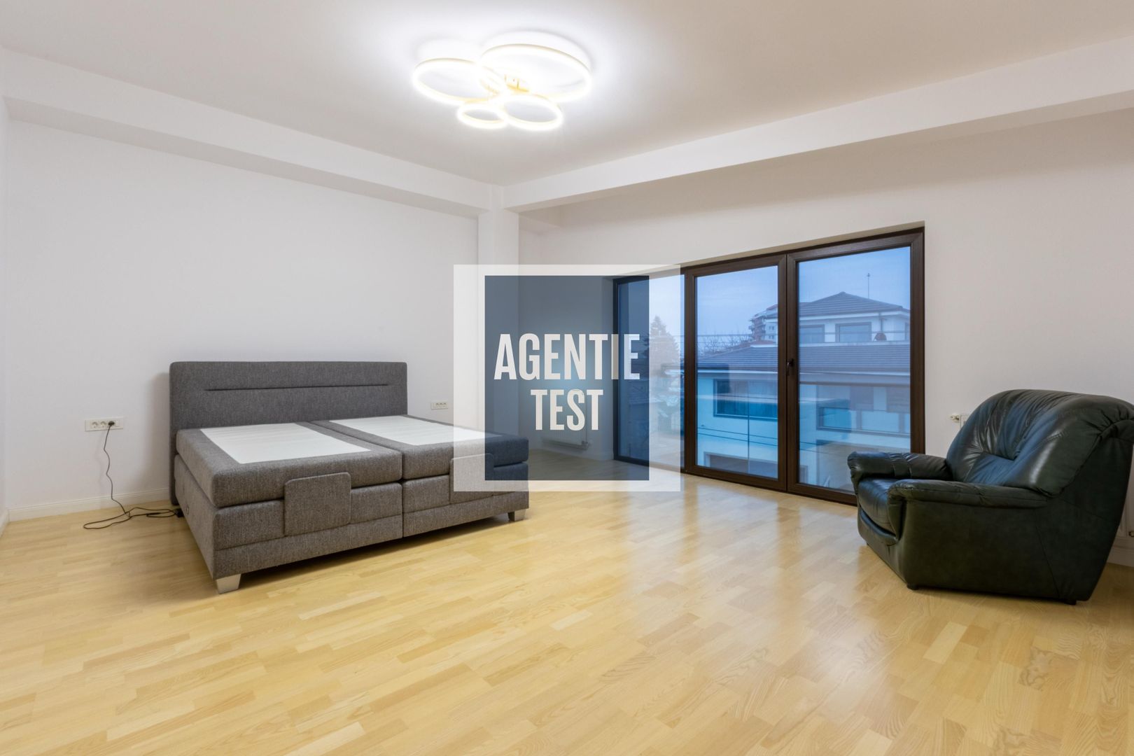 Apartament cu 4 camere de închiriat în zona Alexandru cel Bun - Poză 13