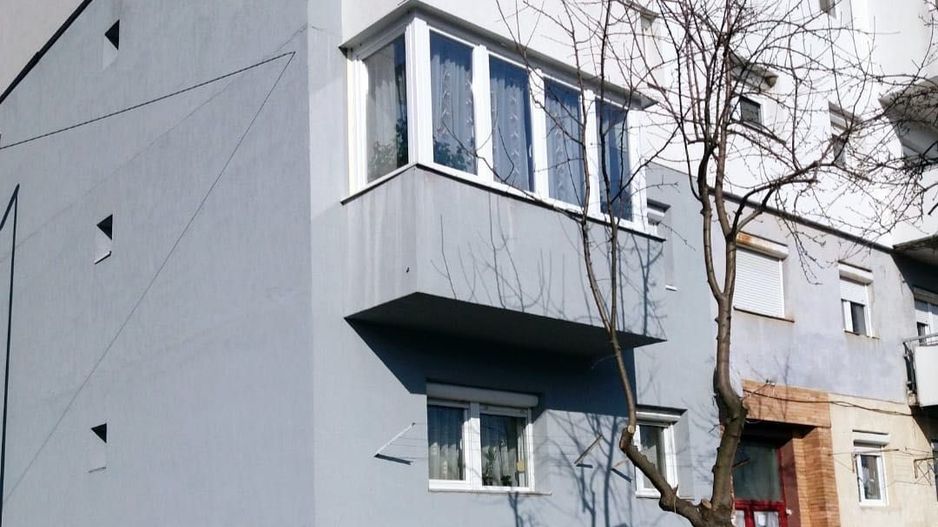 BRASADAS vinde ap 3 cam etaj 2/4 in Micro 17. - Poză 1