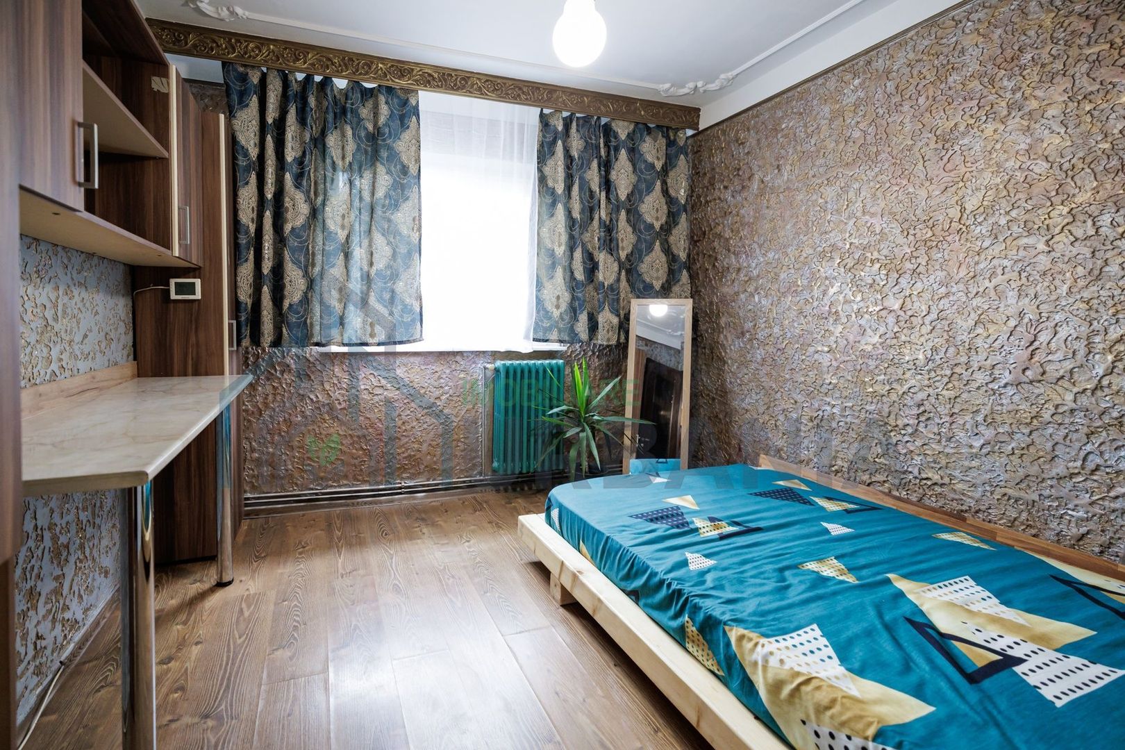 Apartament 2 camere decomandat de inchiriat, etaj 3/4, zona Alexandru cel Bun – mobilat si utilat premium - Poză 4