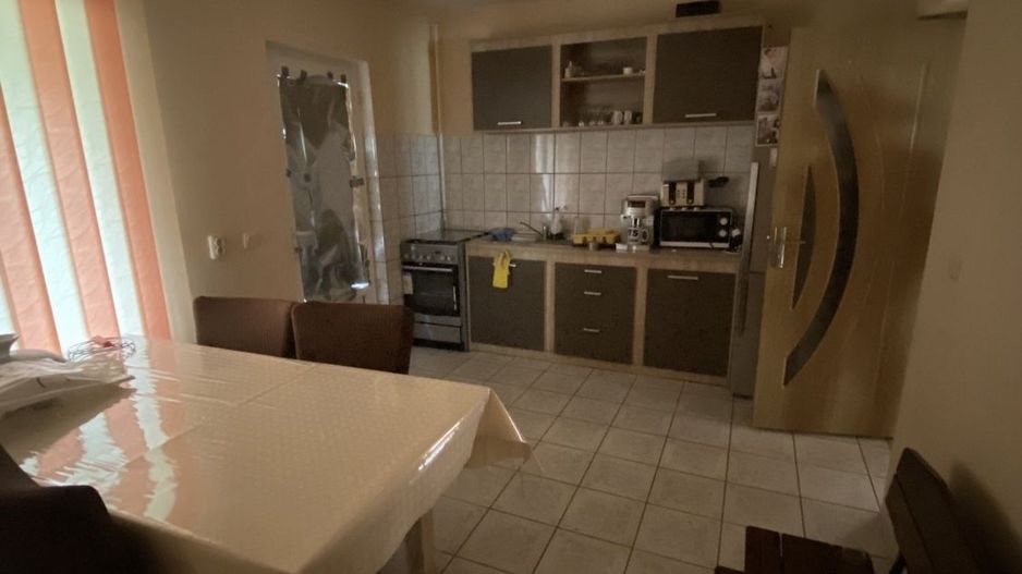 Casa de vanzare in zona Closca(liceul german) - Poză 4