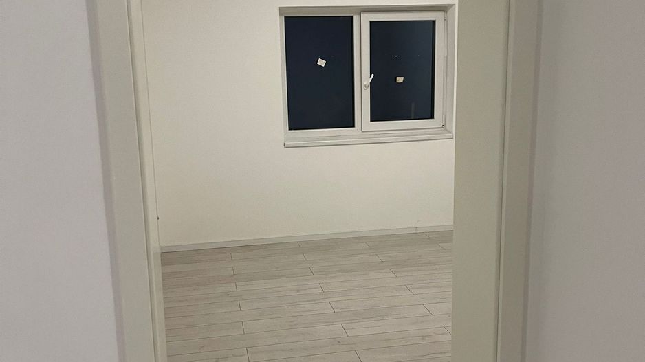 Duplex pe parter intr-o zona minunata - Poză 5