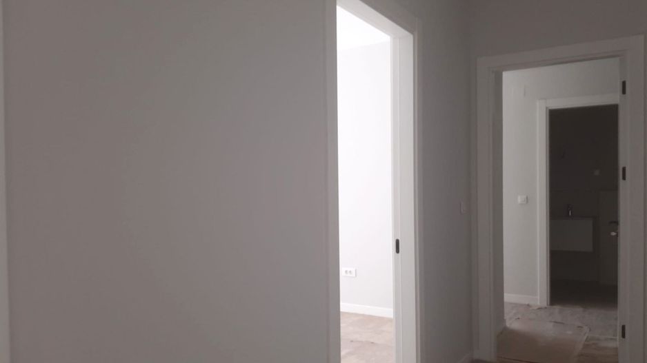 APARTAMENT PREMIUM CU 5 CAMERE ȘI GRĂDINĂ PRIVATĂ DE 160 MP - Poză 8