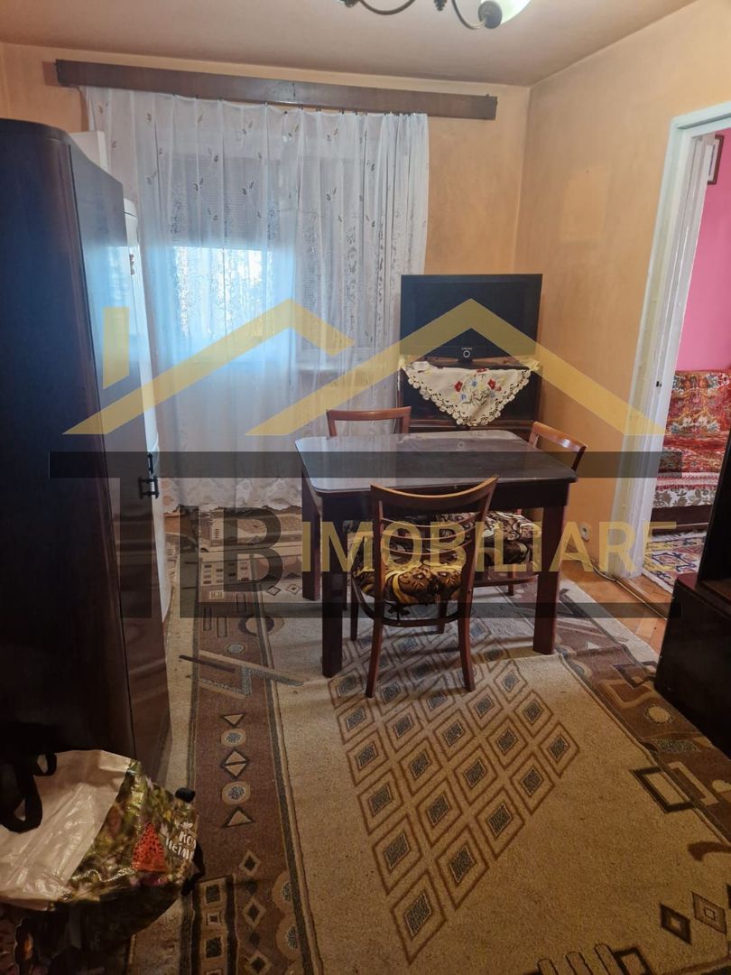 Apartament de 3 camere, 45mp, Zona Parangului - Poză 5