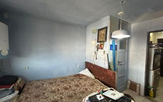 Apartament 1 Camera I Baie I Etaj 4/4 I Central - Poză 2