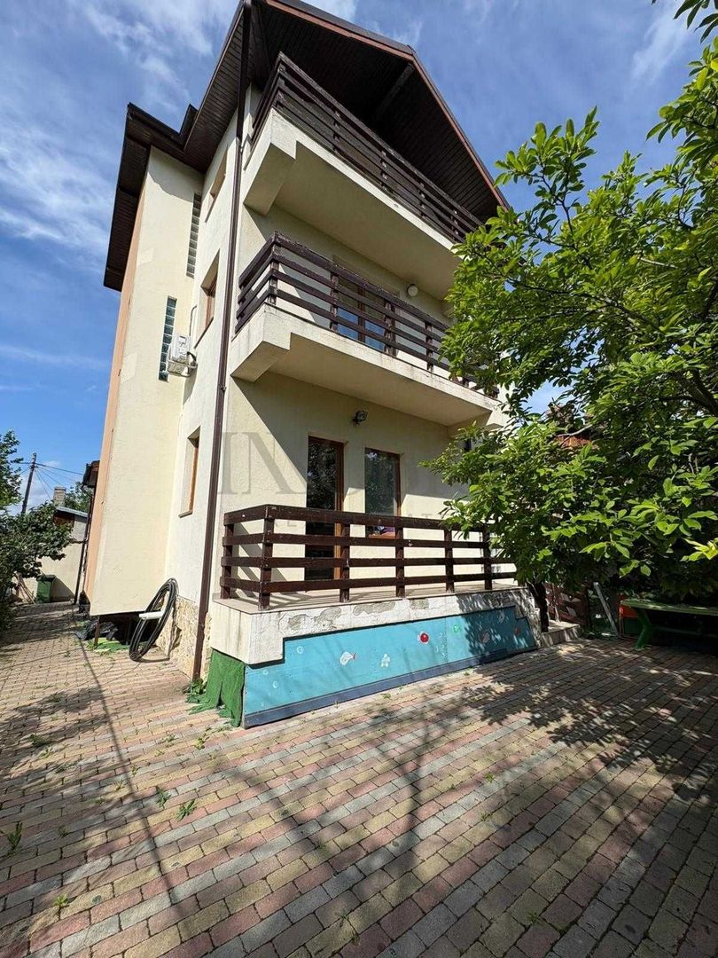 Casă / Vilă  4 camere | Curte | Firmă / Birouri | Dacia - Poză 1