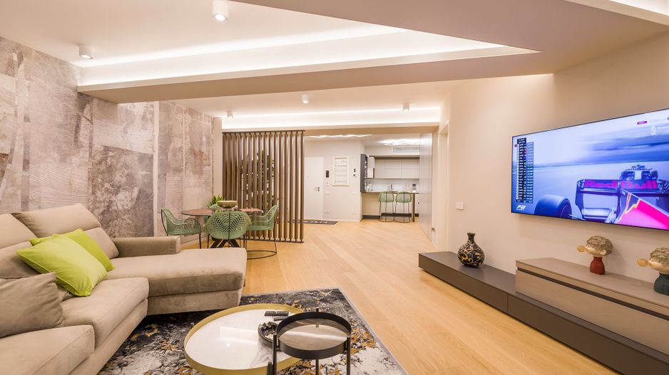 Apartament deosebit 4 camere complet mobilat si loc de parcare inclus - Poză 1