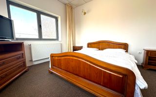 Hotel superb de vânzare, Bihor, 16 camere - Poză 2