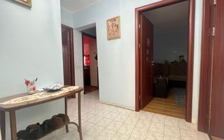 Apartament 3 camere – Etaj 2/4 – Zona de jos - Poză 4