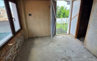 🏡 Casă renovată cu 6 camere, teren 557 mp – Berceni, Prahova - Poză 21