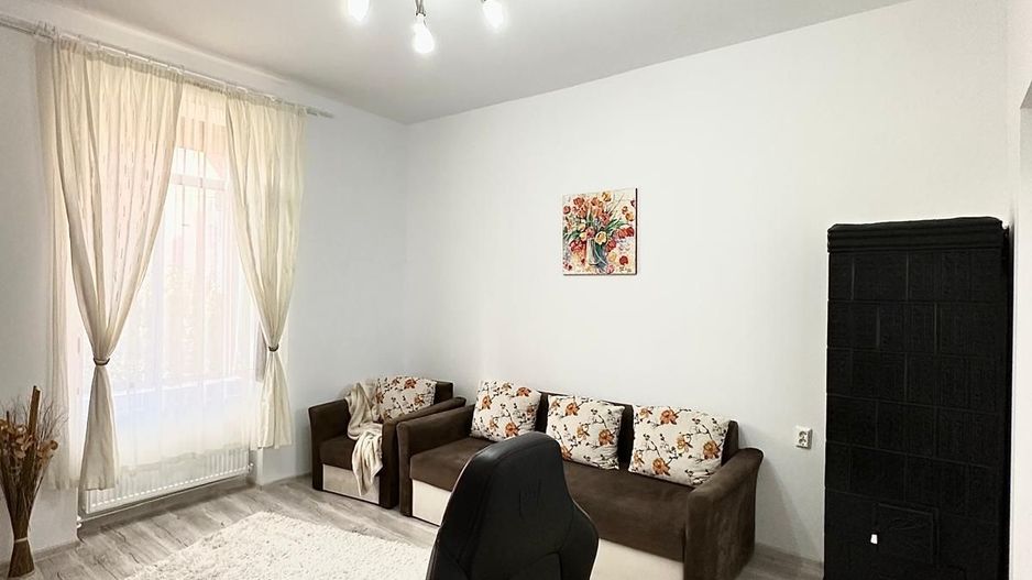 Imobil cu destinatii multiple- 6 apartamente - Poză 18