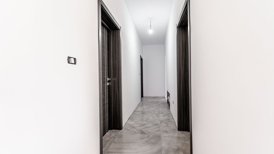 Vândut! Casă nouă cu teren generos Sânicolaul Mic - Poză 5