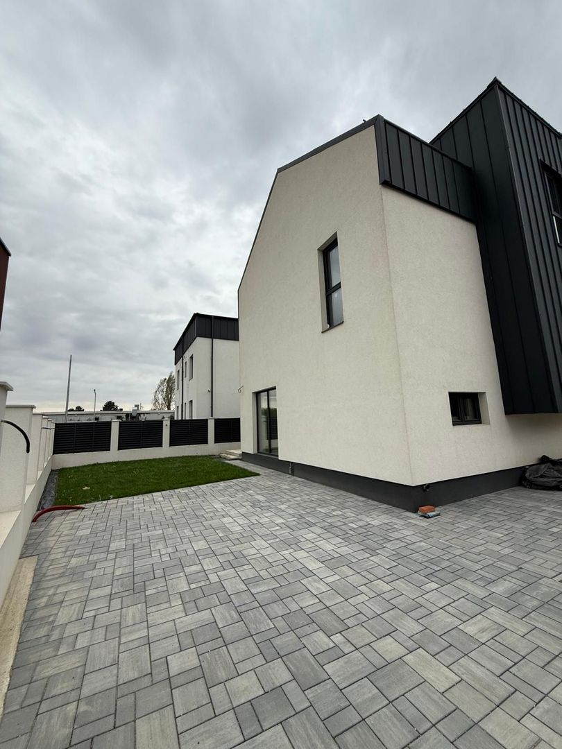 Vila individuala de vanzare Tunari - Poză 5