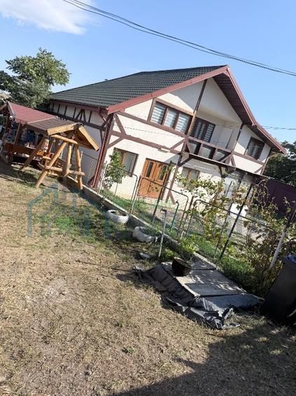 Casă de vânzare în Comuna Strunga, județul Iași - Poză 16
