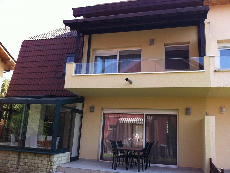 Vila in complex Ibiza Club-Iancu Nicolae/Jolie Ville - Poză 1