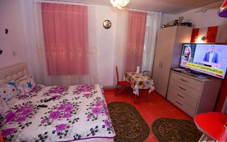 Spatiu comercial si casa de vanzare - Poză 8