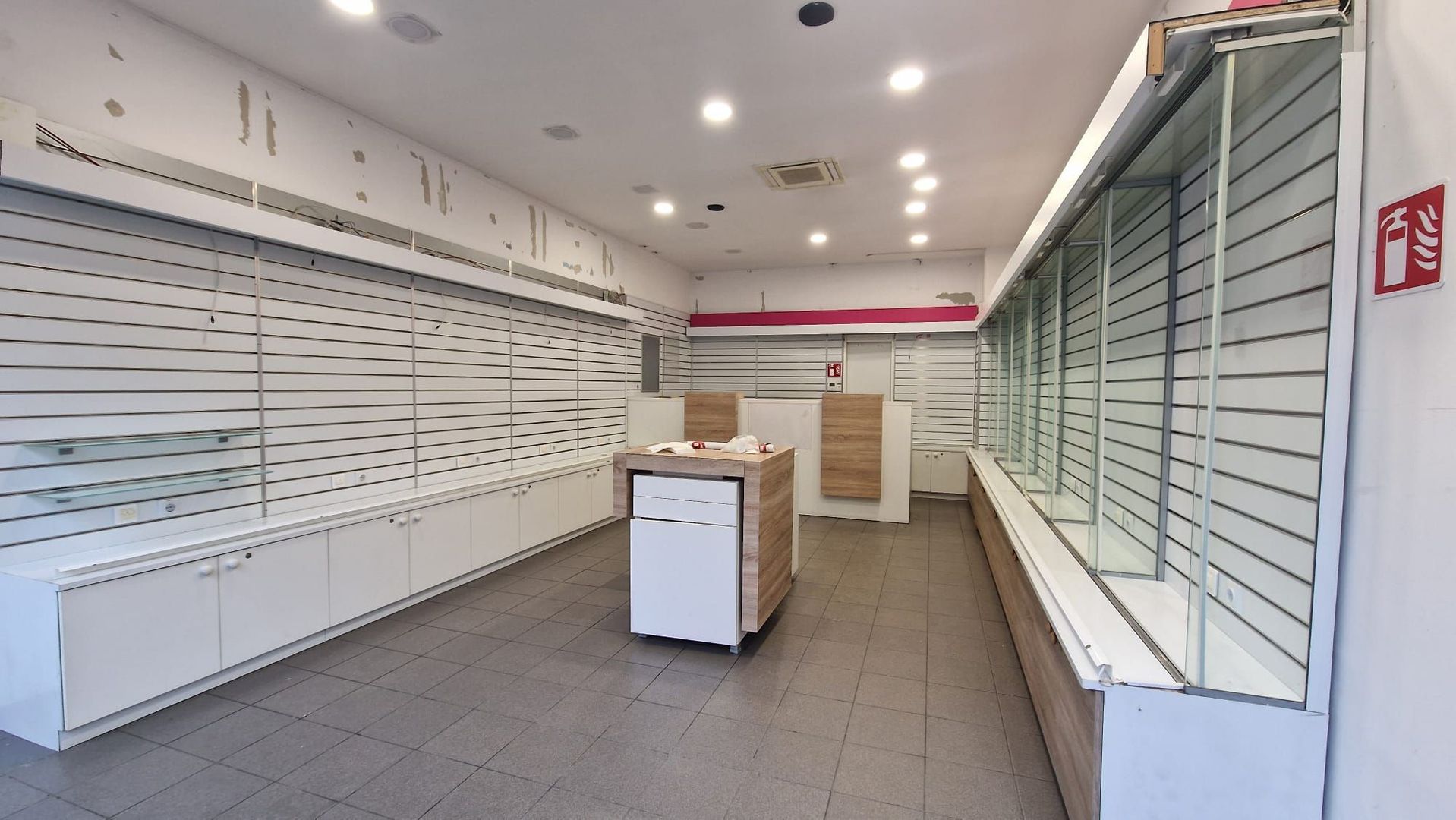 INCHIRIERE SPATIU COMERCIAL - Poză 1