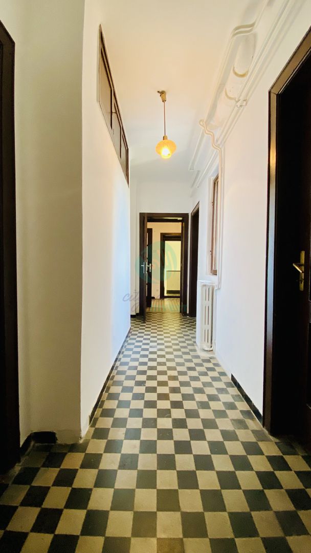 Apartament spatios cu 4 camere - Banu Manta - Poză 10