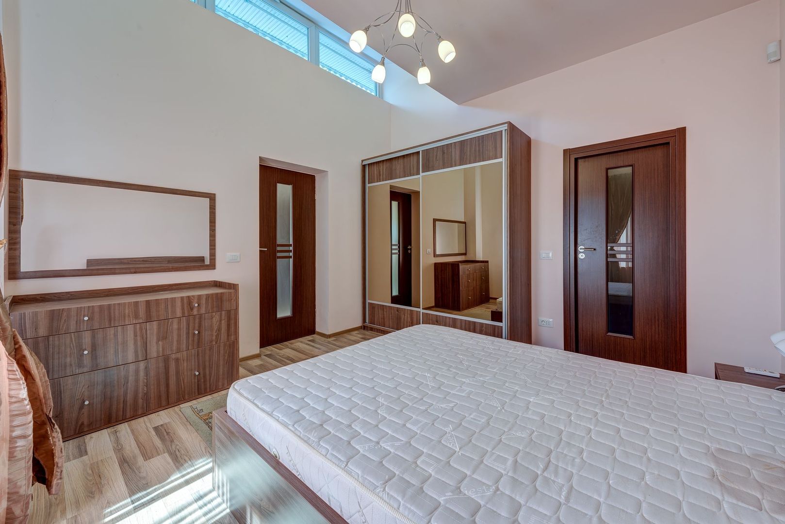 COMISION 0% - Casa singur curte 3 dormitoare 2 bai, finisaje moderne - Poză 3