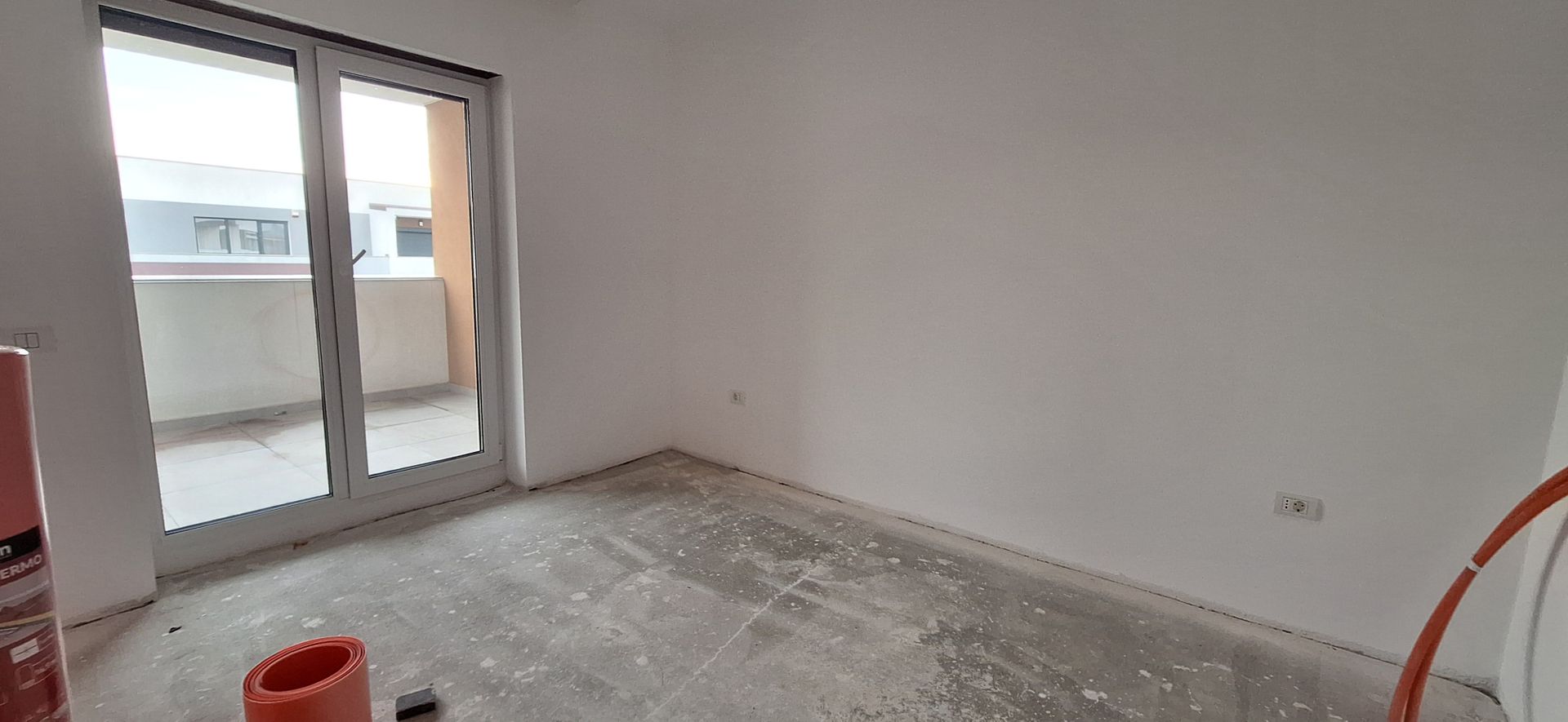 Apartament cu 3 camere, terasa 7.3mp - Kaufland Dumbravita - Poză 6