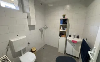 Casă de vanzare 6 camere 220 m² utili cu 376 M² teren la șosea - Poză 13