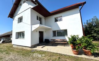 Casa spatioasa cu zona amenajata pentru ferma Cicarlau - Poză 1
