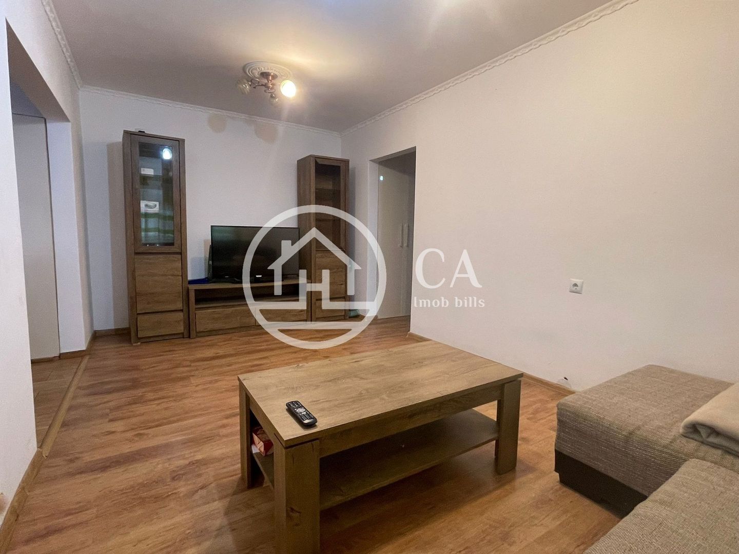 Apartament de închiriat cu 3 camere în Calea Aradului, Oradea - Poză 2