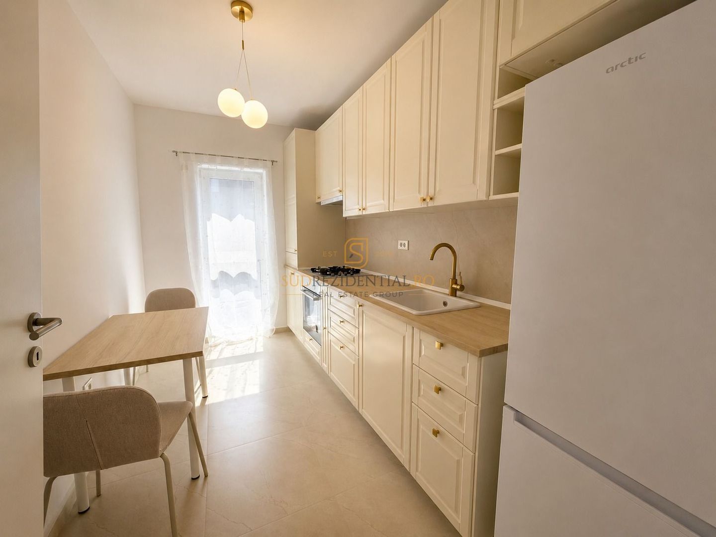 Apartament 2 camere, prima închiriere, parcare inclusă – Metalurgiei - Poză 2