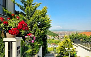 Casă modernă de vânzare, curte, 6 camere, parcare, Zona Vivo, Florești - Poză 2