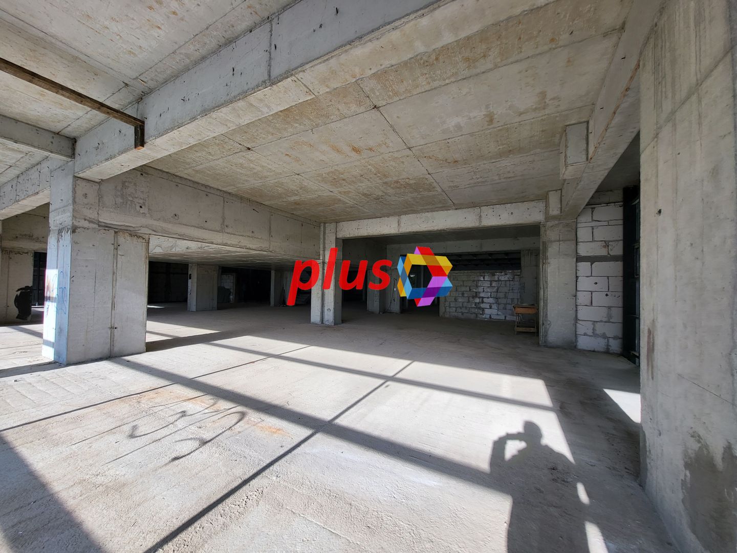 Clădire mixta -3600 mp - Poză 27